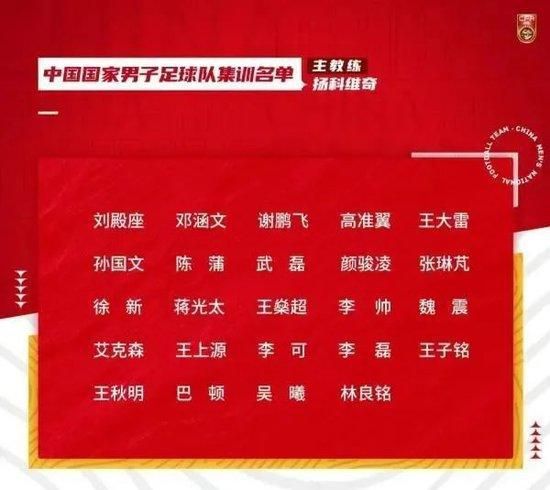 砰的一声枪响，年轻人的右腿被打出一个血窟窿，伴随着他痛苦的尖叫，大量鲜血迅速从窟窿中涌出。